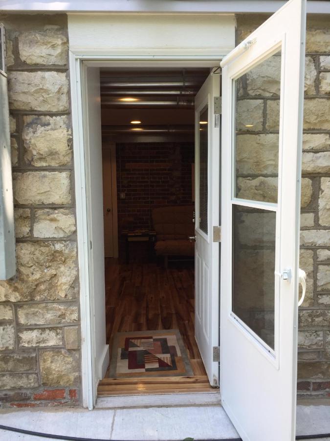 Appartamento Historical Oscar Lofquist House In The Heart Of Des Moines Esterno foto